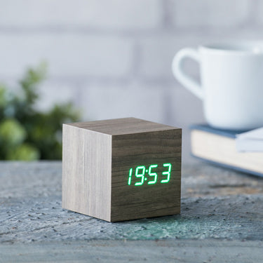 Cube-Click-Clock-Designwecker-Ash-Green-Gingko-01