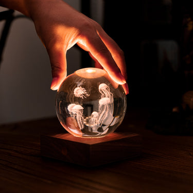 Gingko-Amber-Crystal-Light-Jellyfish-06-Casa43