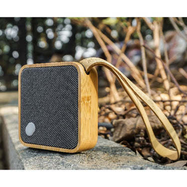bluetooth-lautsprecher-klein-ginko-MI-square-bamboo-04